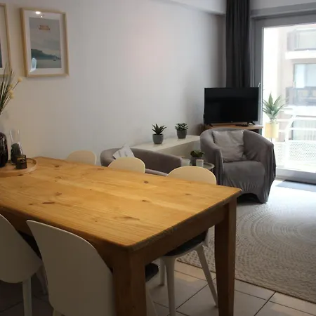 Bel Air Holiday - Modern Apartment With Terrace, View On Pool T53 Апартаменти Остенде